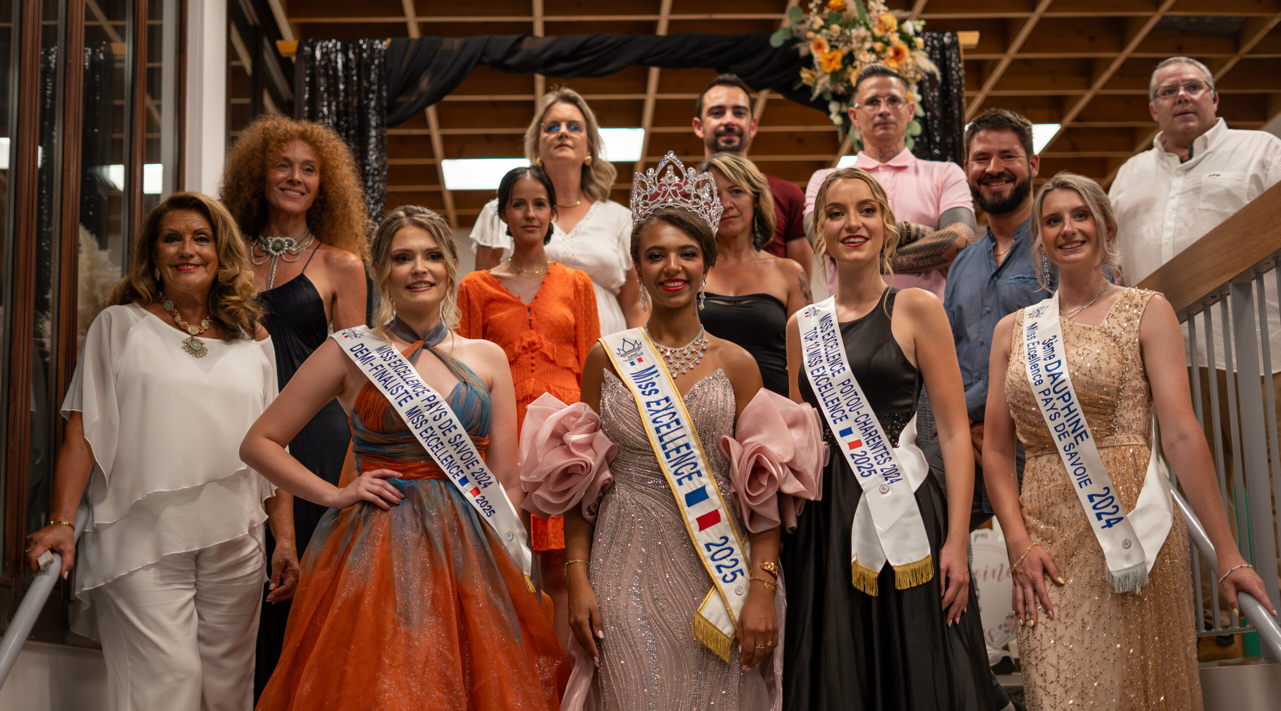 Comité et partenaires lors du concours Miss excellence pays de savoie 2025